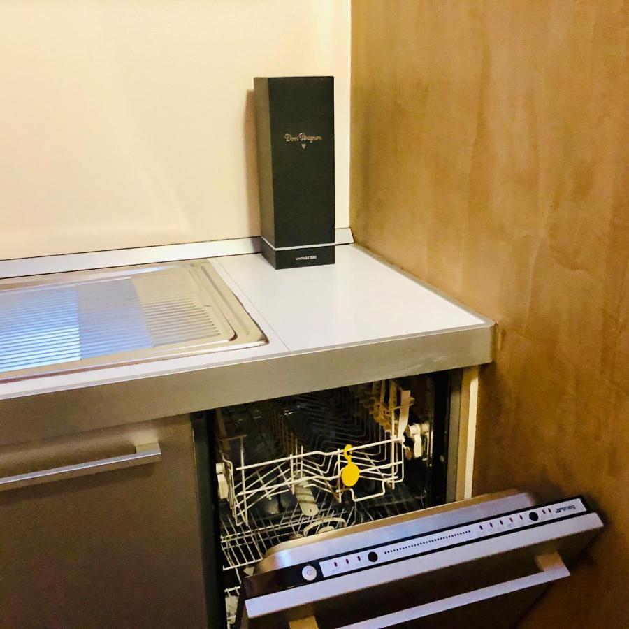 Bergamo Easy Airport Sleep&Fly Parking Apartment Bagian luar foto
