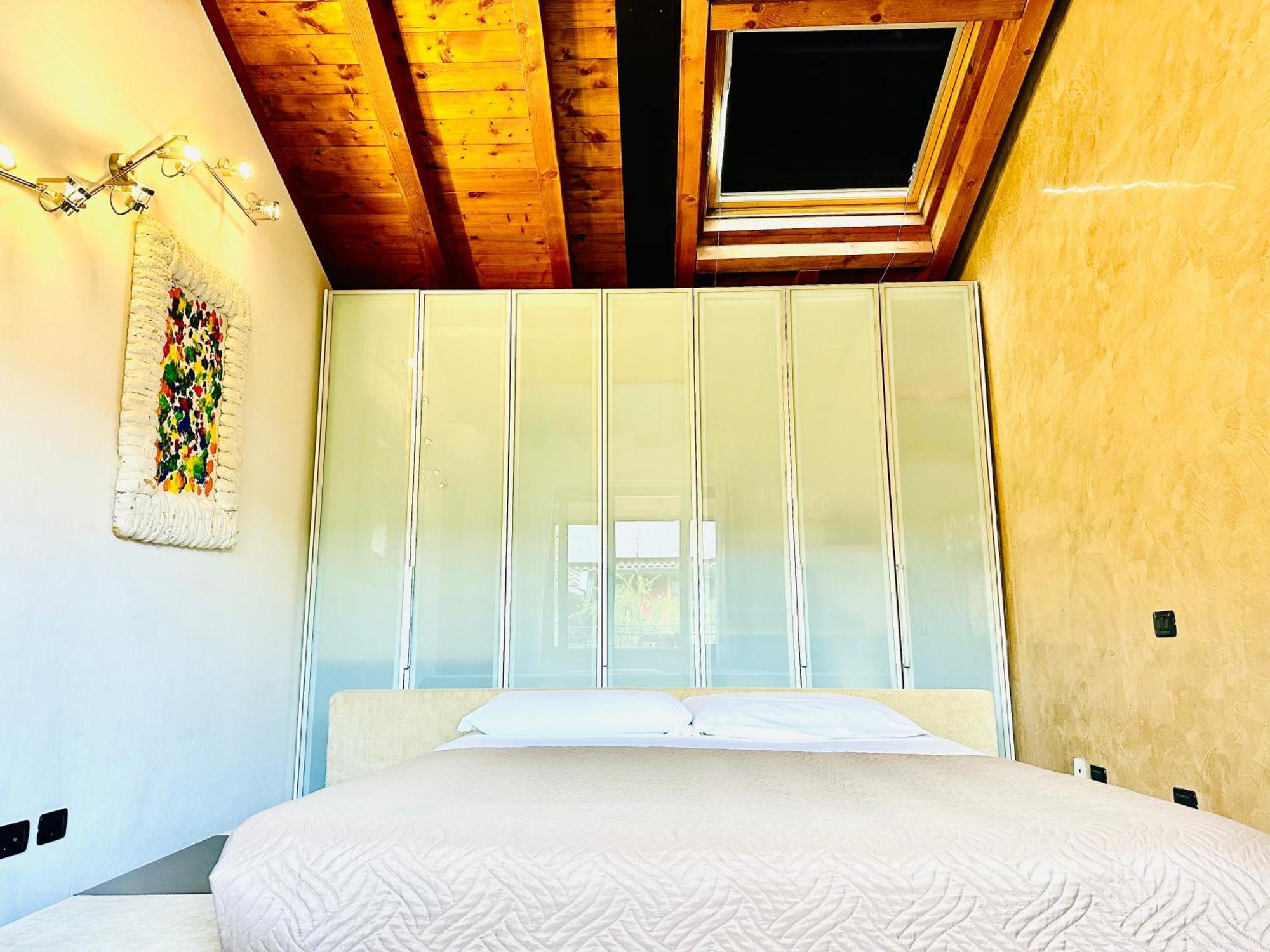 Bergamo Easy Airport Sleep&Fly Parking Apartment Bagian luar foto